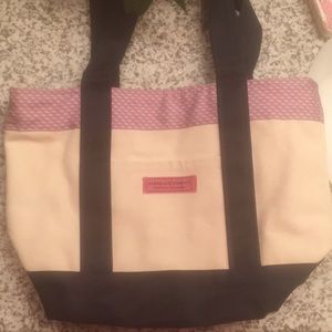 NWOT vineyard vines bag